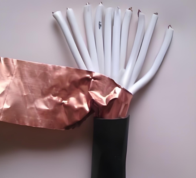 南粵電纜給您分享關于電力電纜屏蔽層的作用.jpg 南粵電纜給您分享關于電力電纜屏蔽層的作用.jpg